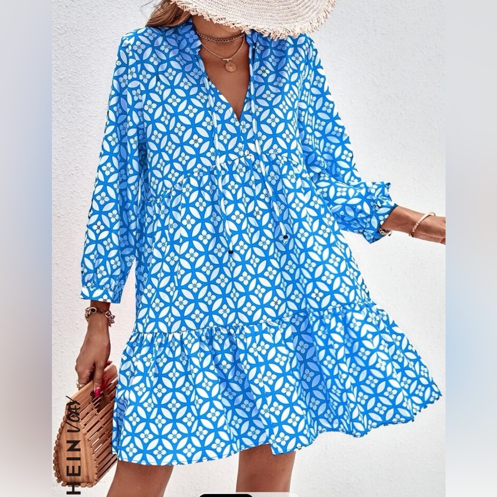 Women’s tie neck smock dress Sz. L
